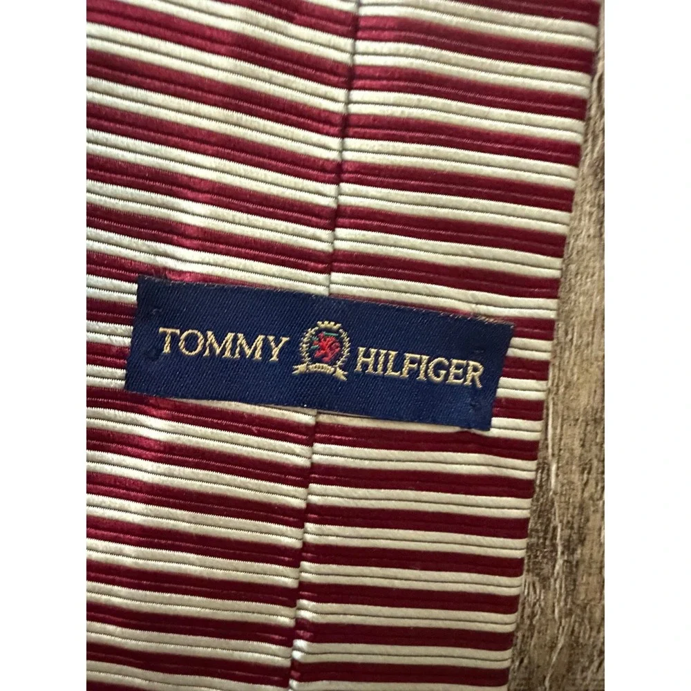 Tommy Hilfiger Mens Silk Tie Burgundy Cream Striped Navy Blue USA Made OS